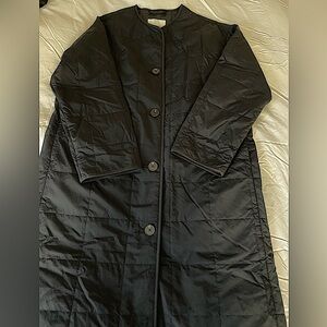 Everlane long quilted jacket size small